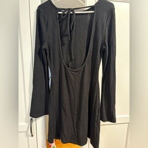 SHEIN Black Backless Long Sleeve Dress